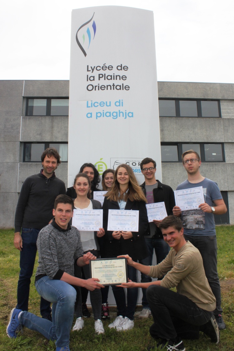 Trophées Scientifiques de Corse : Prix de la "Vidéo Scientifique" pour 6 èlèves de T°S et 2 élèves de T°S2