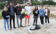 Opération "Grand nettoyage de la plage de Vignale" par la mini-entreprise "Infinity Clean" (1°STMG)