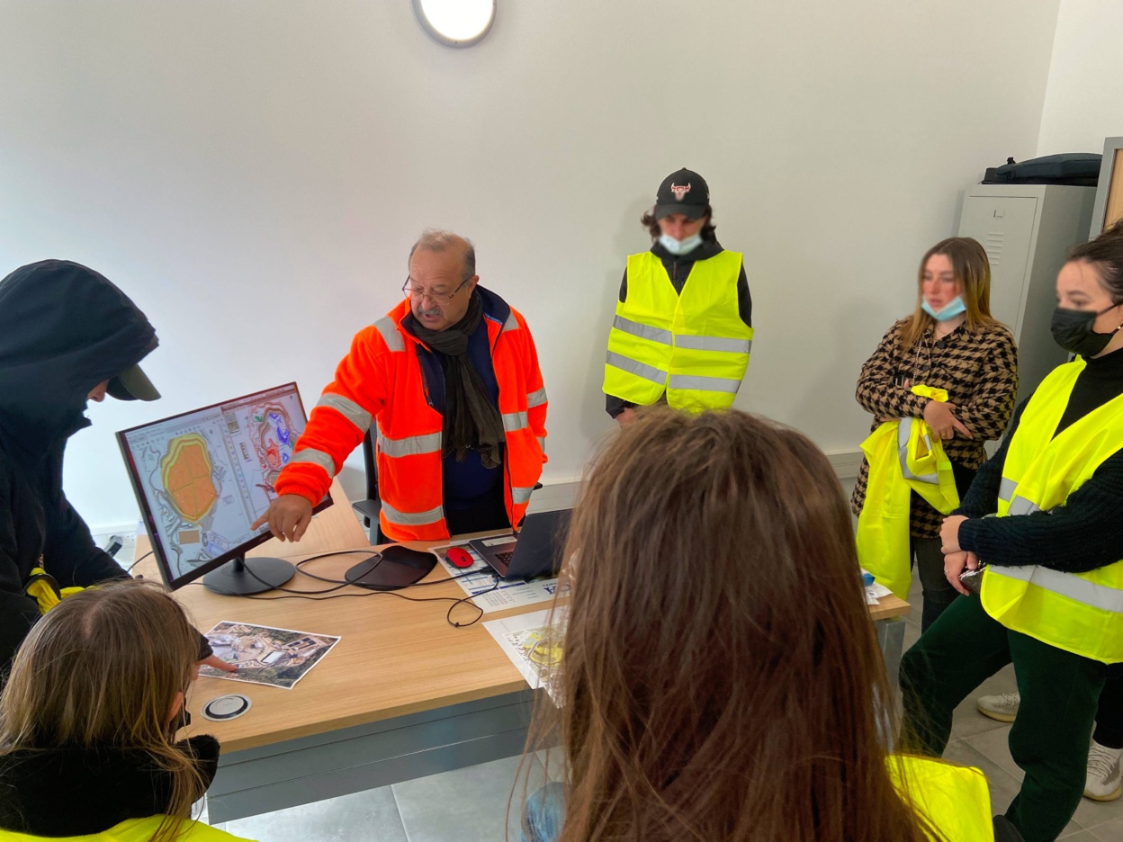 Sorite scolaire au Centre de tri de Viggianello Sorite scolaire au Centre de tri de Viggianello