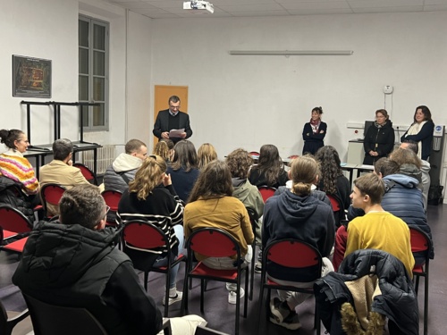 Cérémonie de remise des diplômes du Brevet des collèges 2022 Cérémonie de remise des diplômes du Brevet des collèges 2022