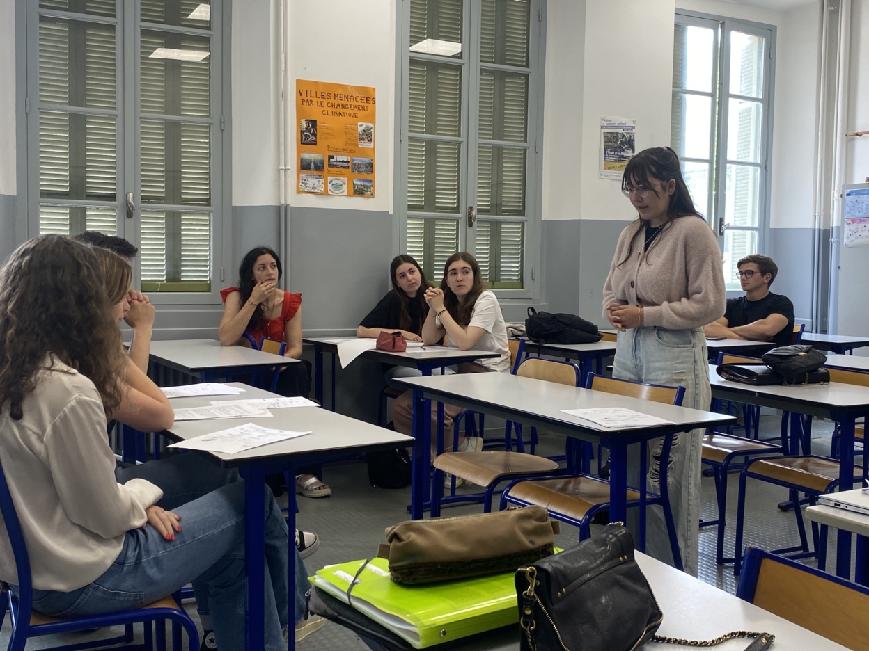 Projet éducation au droit en classe de terminale Projet éducation au droit en classe de terminale