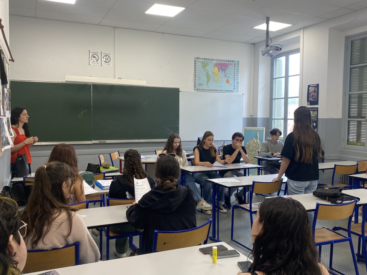 Projet éducation au droit en classe de terminale Projet éducation au droit en classe de terminale