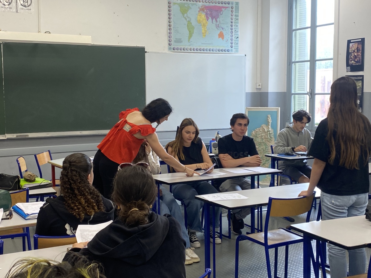 Projet éducation au droit en classe de terminale Projet éducation au droit en classe de terminale