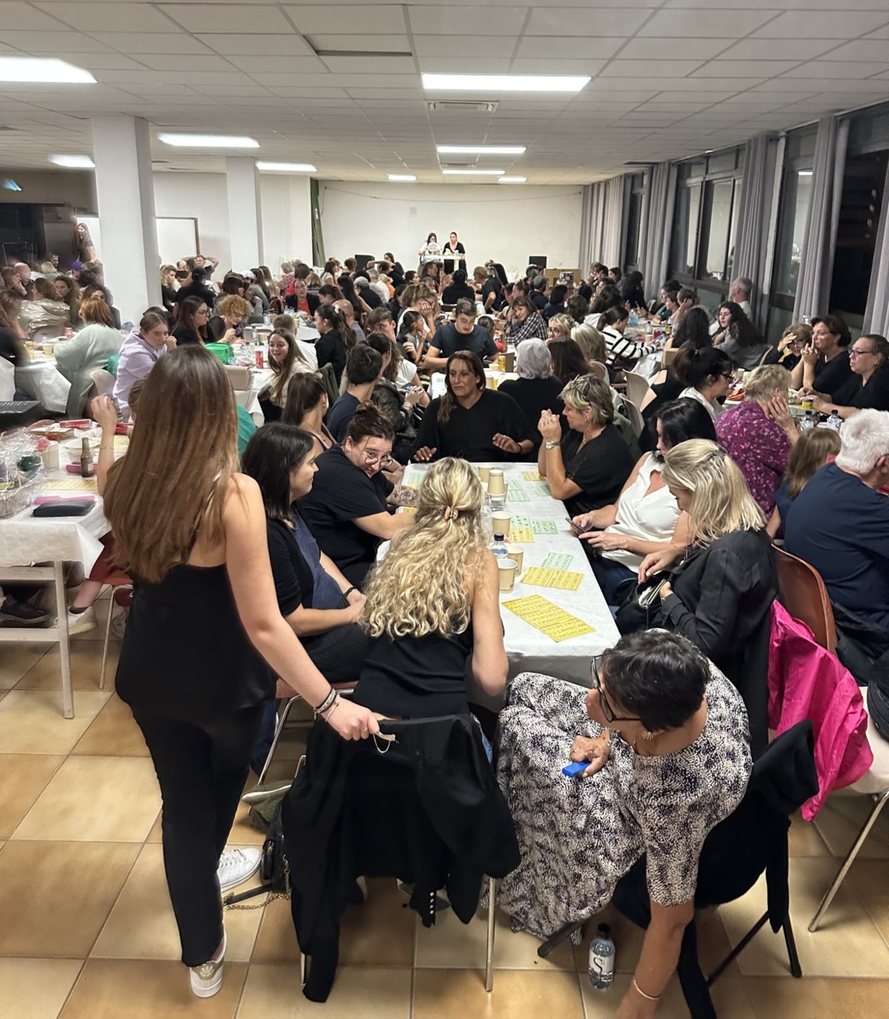 Loto au profit d'un voyage pour la classe de STMG : retour en images Loto au profit d'un voyage pour la classe de STMG : retour en images