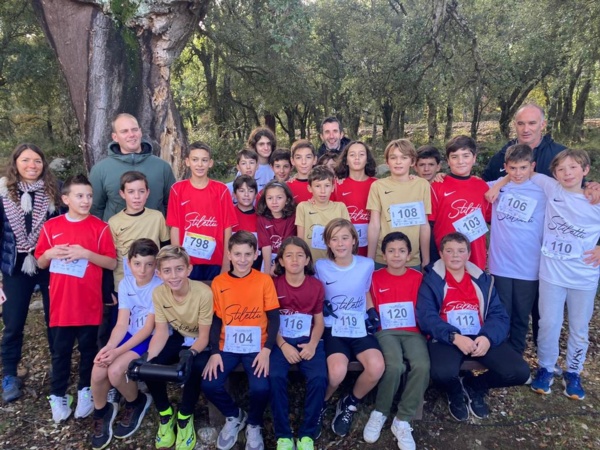 CROSS ACADEMIQUE CORTE CROSS ACADEMIQUE CORTE