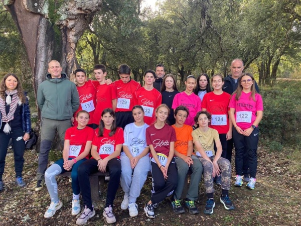 CROSS ACADEMIQUE CORTE CROSS ACADEMIQUE CORTE