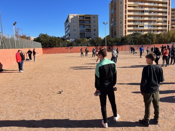 Voyage à Dublin, 3°1: tournoi de pétanque