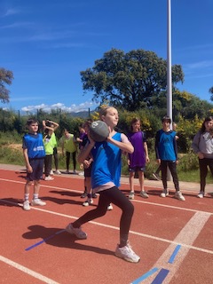 OLYMPIADES DU STILETTU OLYMPIADES DU STILETTU