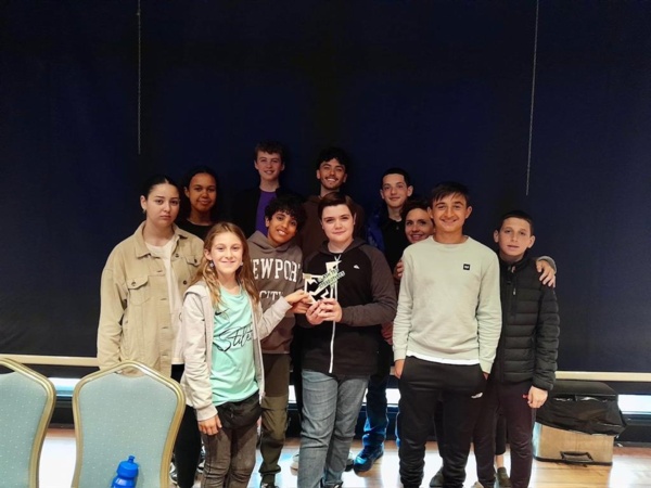 PRIX DU MEILLEUR CLIP VIDEO CONCOURS "CLASH TES STEREOTYPES" PRIX DU MEILLEUR CLIP VIDEO CONCOURS "CLASH TES STEREOTYPES"