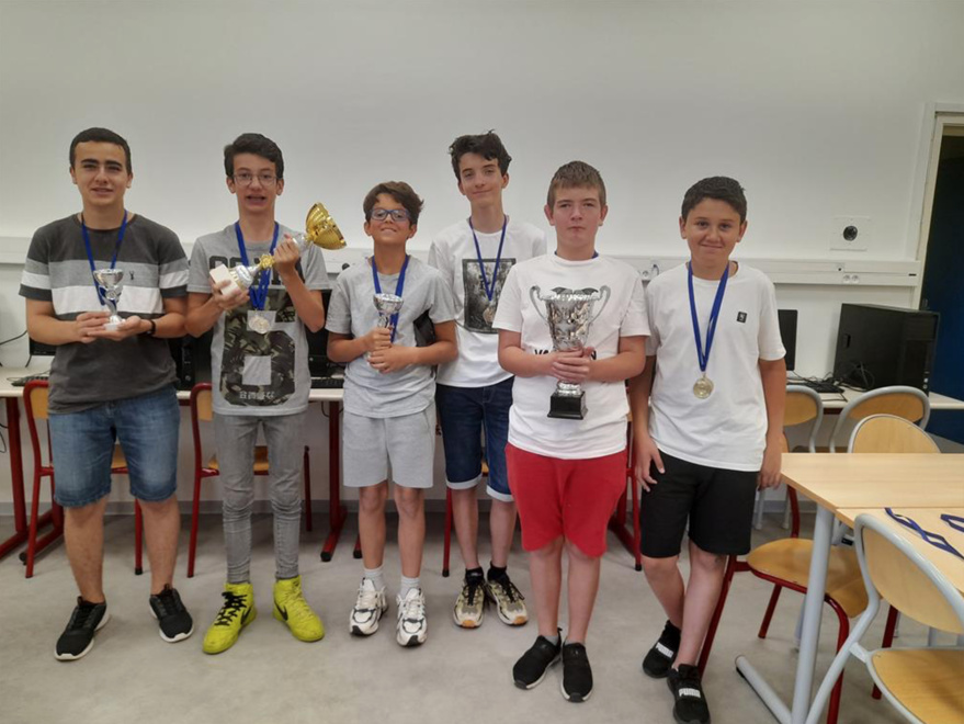 LE TOURNOIS DE ROBOTIQUE LE TOURNOIS DE ROBOTIQUE