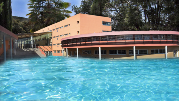 Collège piscine.