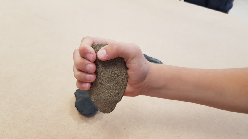 L’Homme habile de ses mains (Homo Habilis). (Pièce d’Ethiopie – Afrique de l’Est) L’Homme habile de ses mains (Homo Habilis). (Pièce d’Ethiopie – Afrique de l’Est)